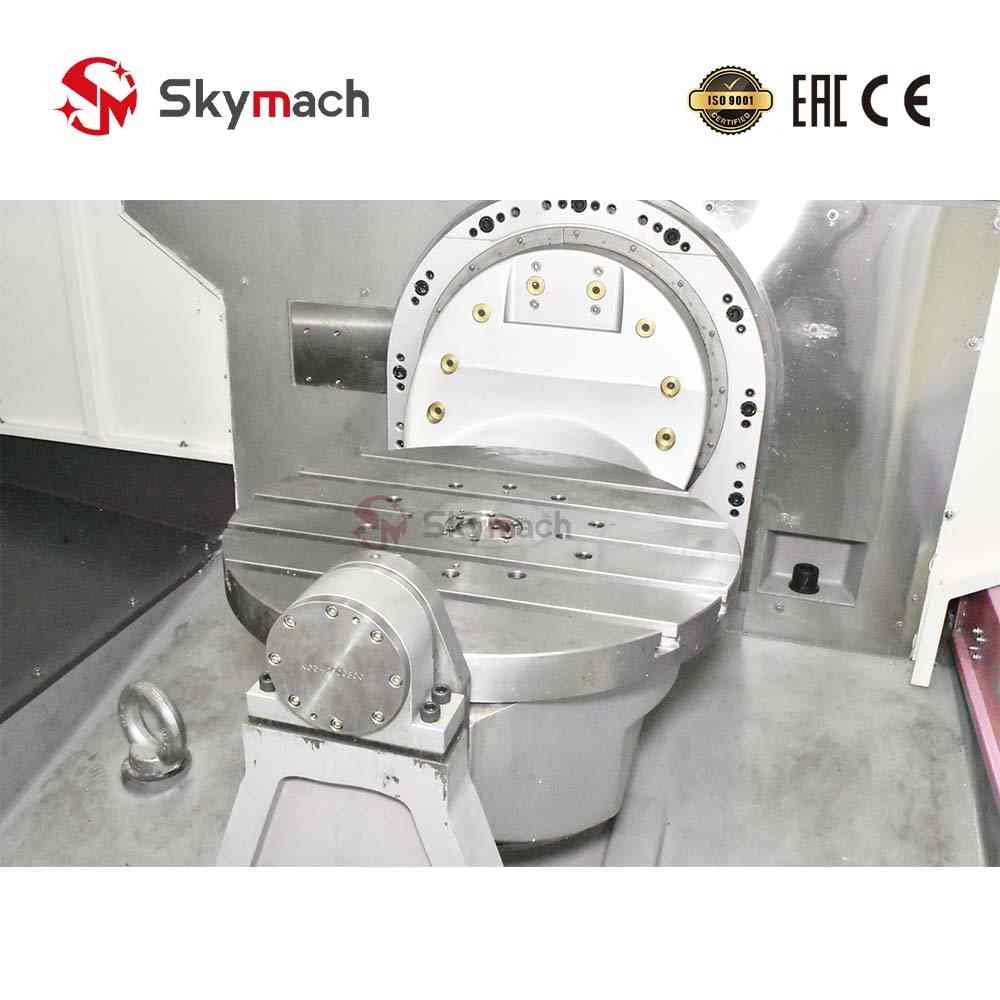 Image of the Skymach BR-WZ650 (AR-WZG50) 5-axis CNC machining center in an industrial setting