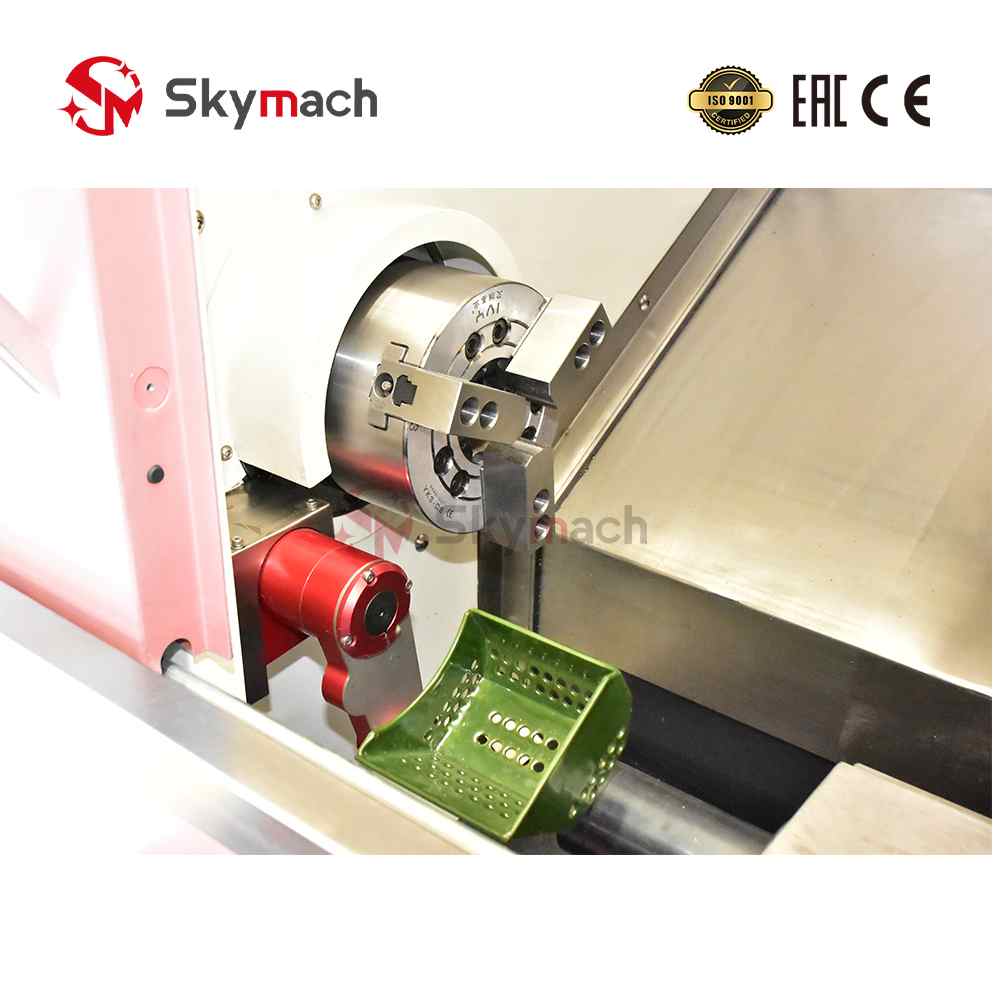 Customizable BR150LDY slant bed lathe with multiple CNC and configuration options.