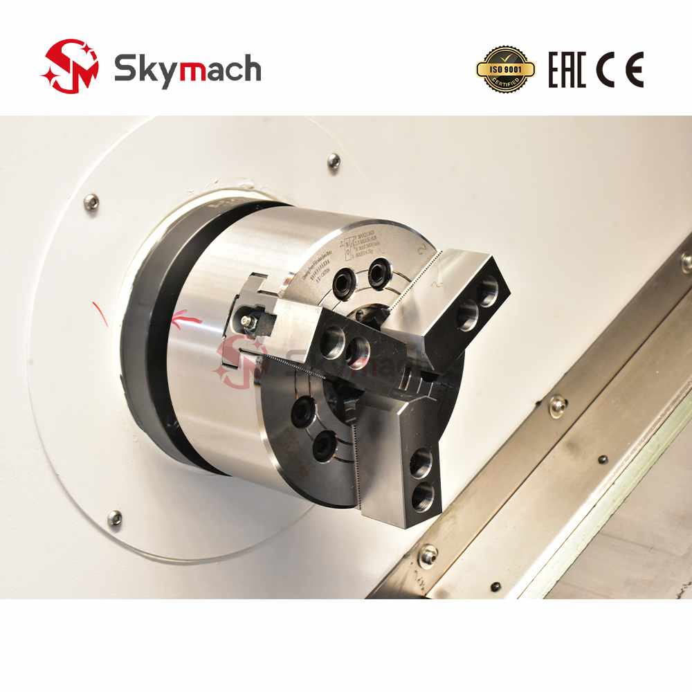 Advanced BR160LDY CNC lathe with integrated spindle and precision guidance system.