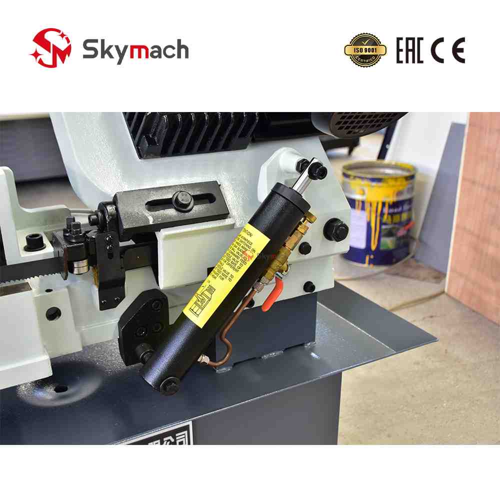 Heavy-duty BS712N Horizontal Bandsaw for continuous production cutting of large metal stock.