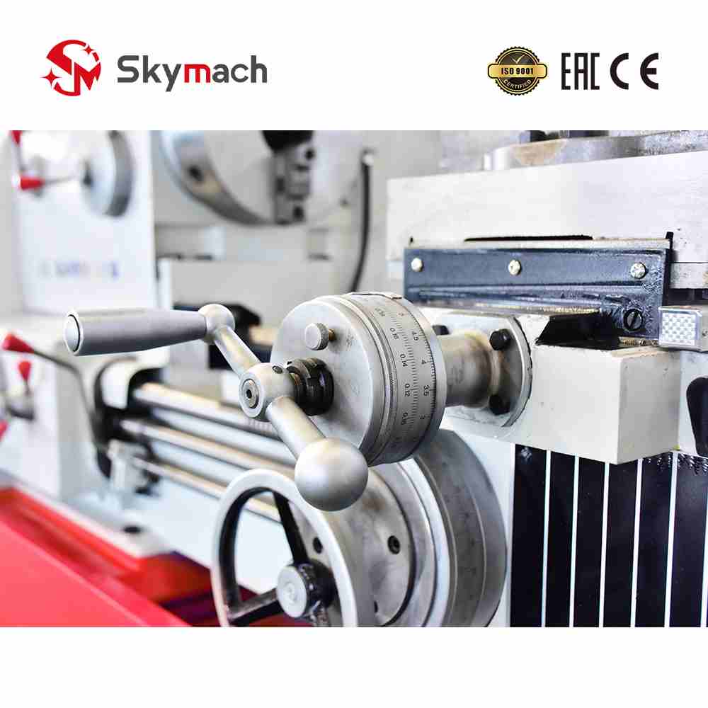 Space-efficient CA6280BX-1500 lathe with integrated design for small workshops.