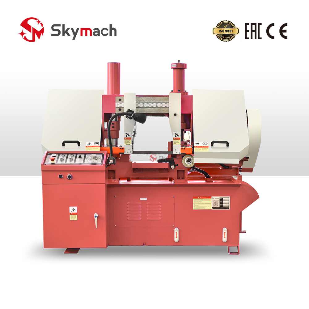Semi-automatic GH4230 bandsaw with programmable logic control (PLC) and integrated safety guards.