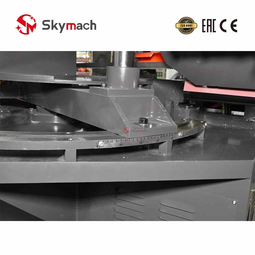 Technologically advanced GHZ4230 CNC bandsaw featuring metal bed structure and semi-automatic PLC control.