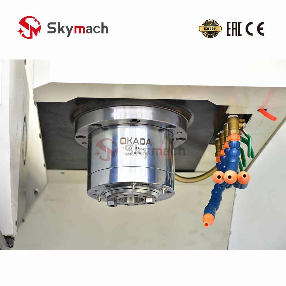 VMC1160 CNC machine for mold and bearing manufacturing, from roughing to precision finishing.